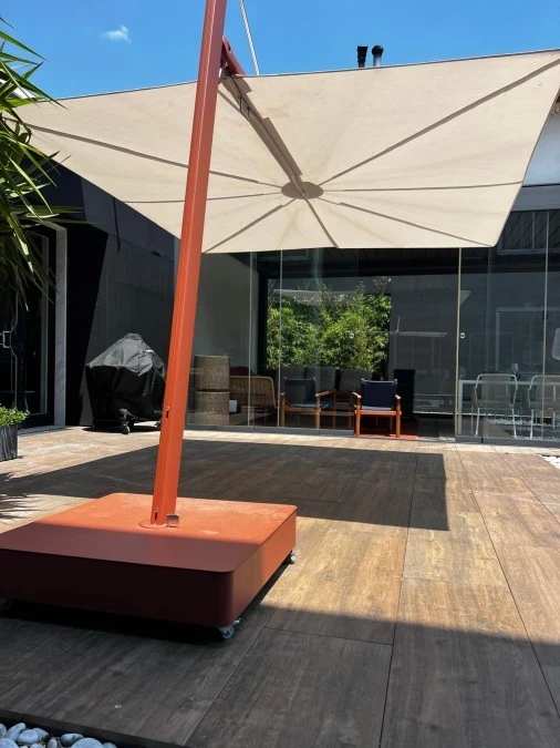 Ombrellone da giardino Cassina PARASO