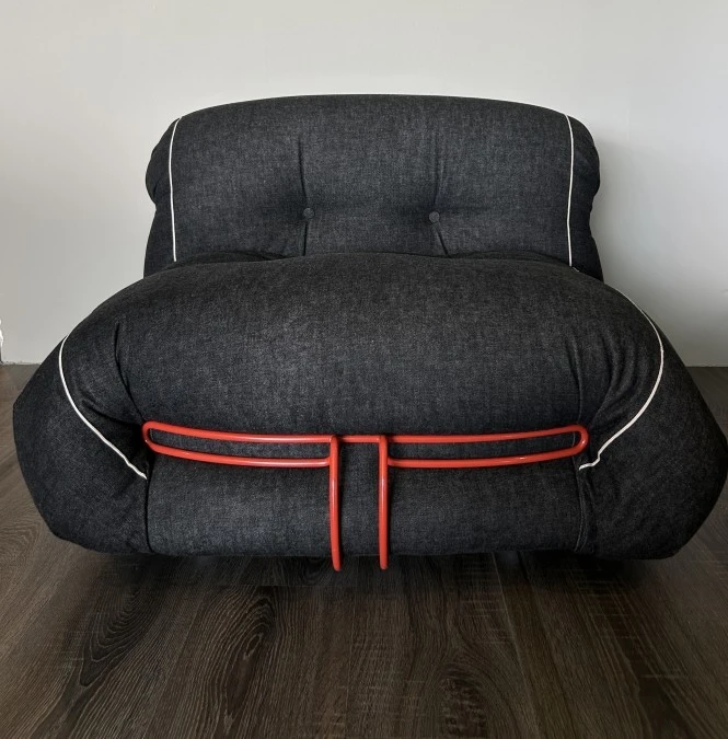 Poltrona Cassina Soriana nero