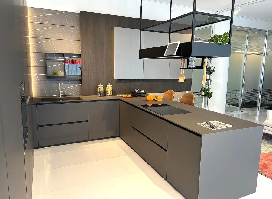 Cucina con penisola Modulnova MH6
