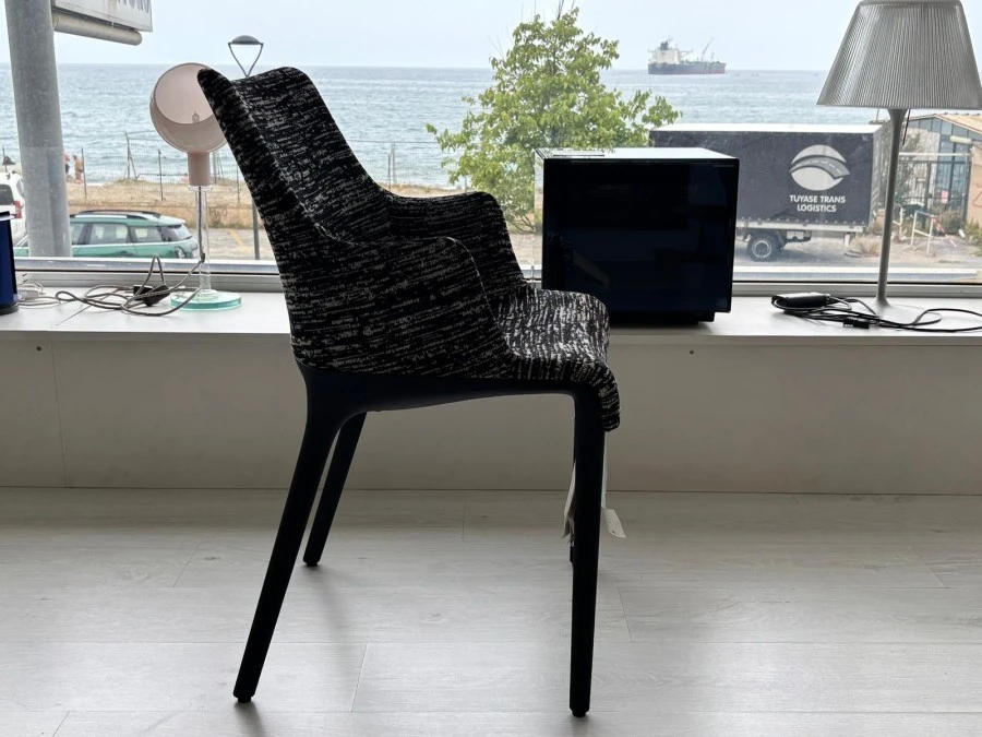Sedia con braccioli Kartell Eleganza Nia