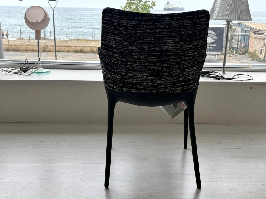 Sedia con braccioli Kartell Eleganza Nia