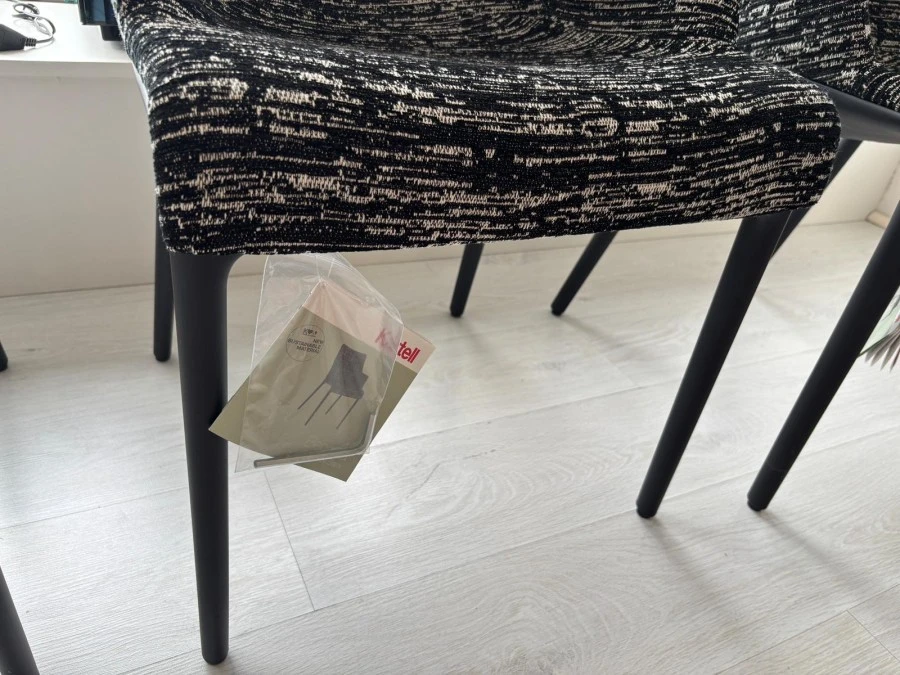 Sedia con braccioli Kartell Eleganza Nia