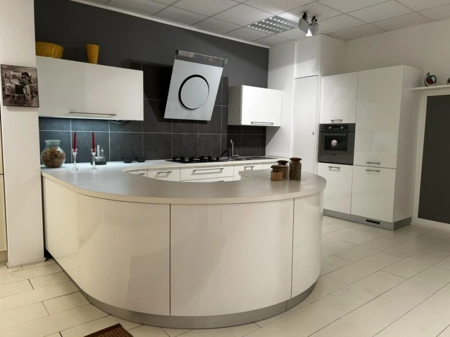 Cucina con penisola Spagnol Cucine PLANA