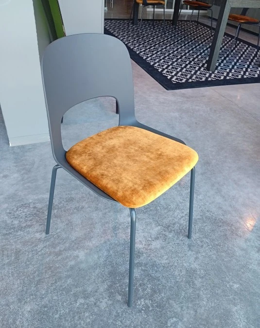 Sedia senza braccioli Pianca Cora