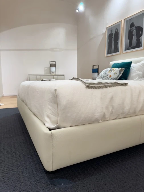 Letto matrimoniale Poltrona Frau Blue Moon