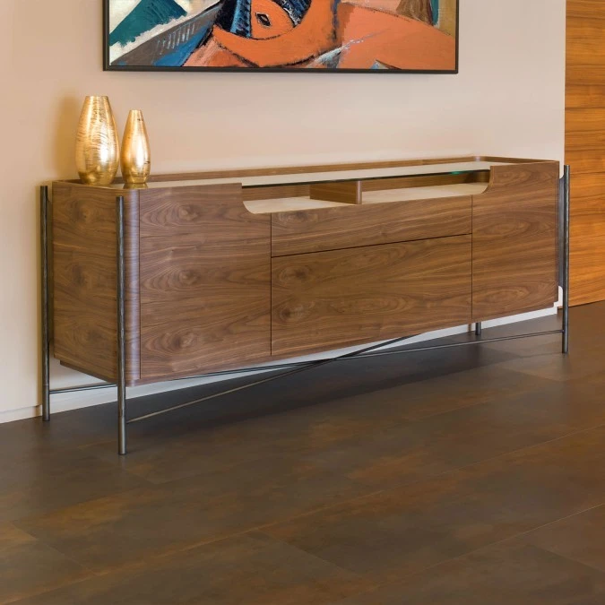 Credenza in legno con piedini alti in ferro battuto Shanghai outlet