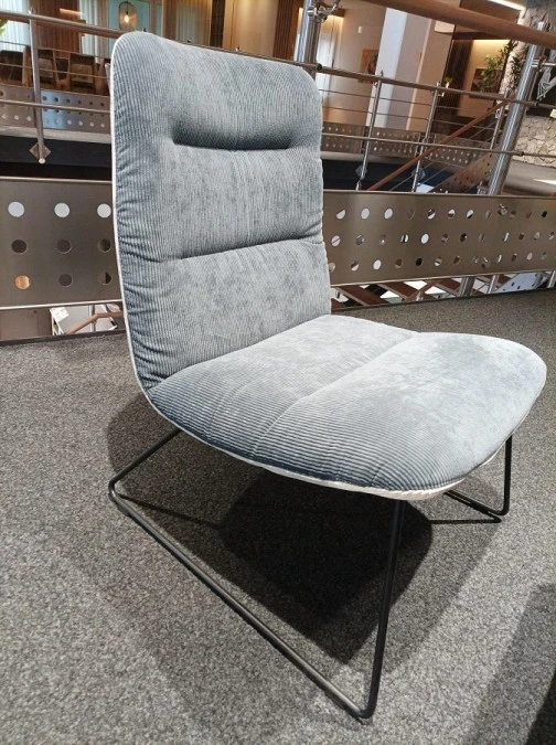 Poltrona con pouf Haas LS 77 & OT 77