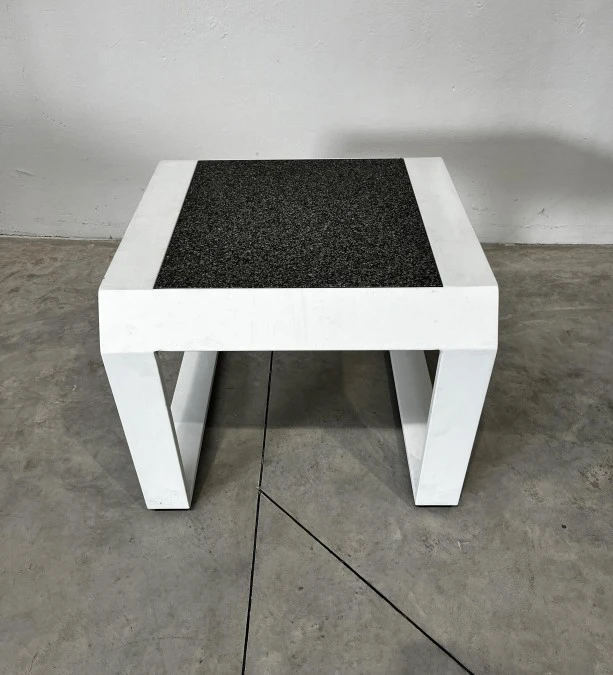Tavolino laterale da esterno COLLEZIONE NOMAD HIGOLD MILANO