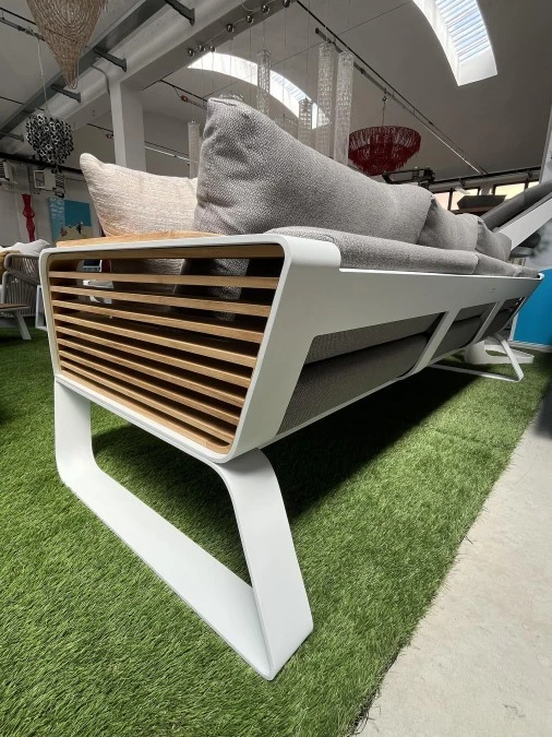 Divano da esterno COLLEZIONE WING HIGOLD MILANO