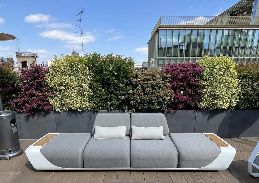 Divano lineare da esterno COLLEZIONE ONDA HIGOLD MILANO
