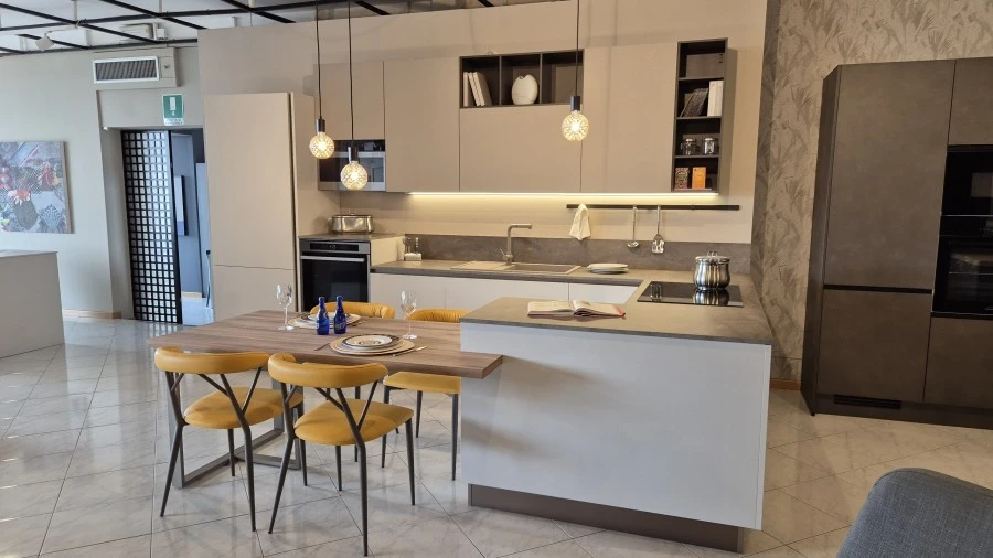 Cucina con penisola Lube Immagina
