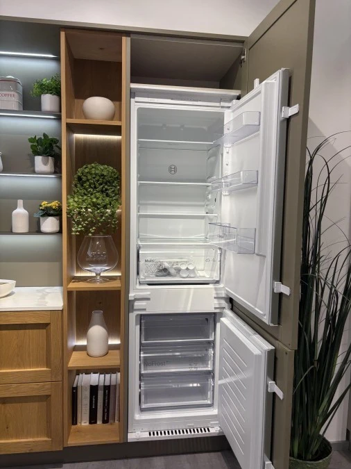 Cucina con penisola Veneta Cucine Milano