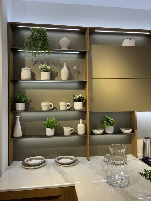 Cucina con penisola Veneta Cucine Milano