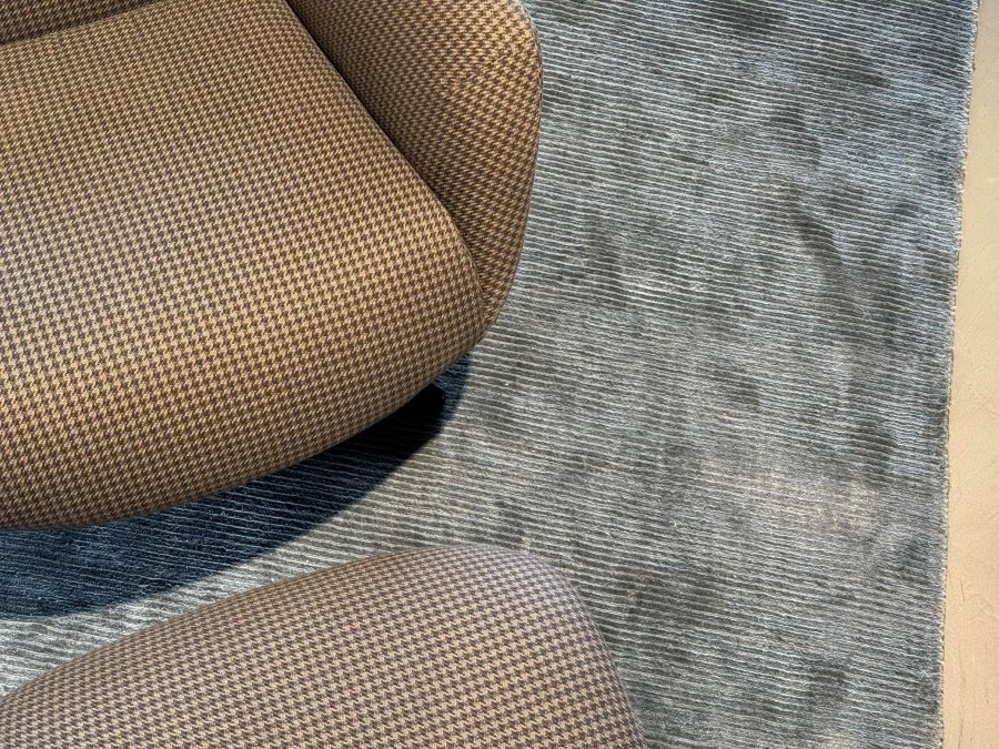 Poltrona con pouf Lema Lady Jane