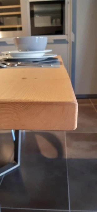 Tavolo quadrato Produzione Artigianale Wood