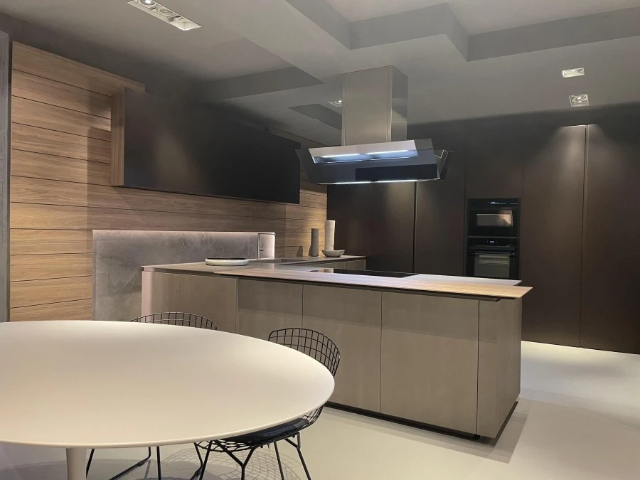 Cucina con penisola Modulnova Skill