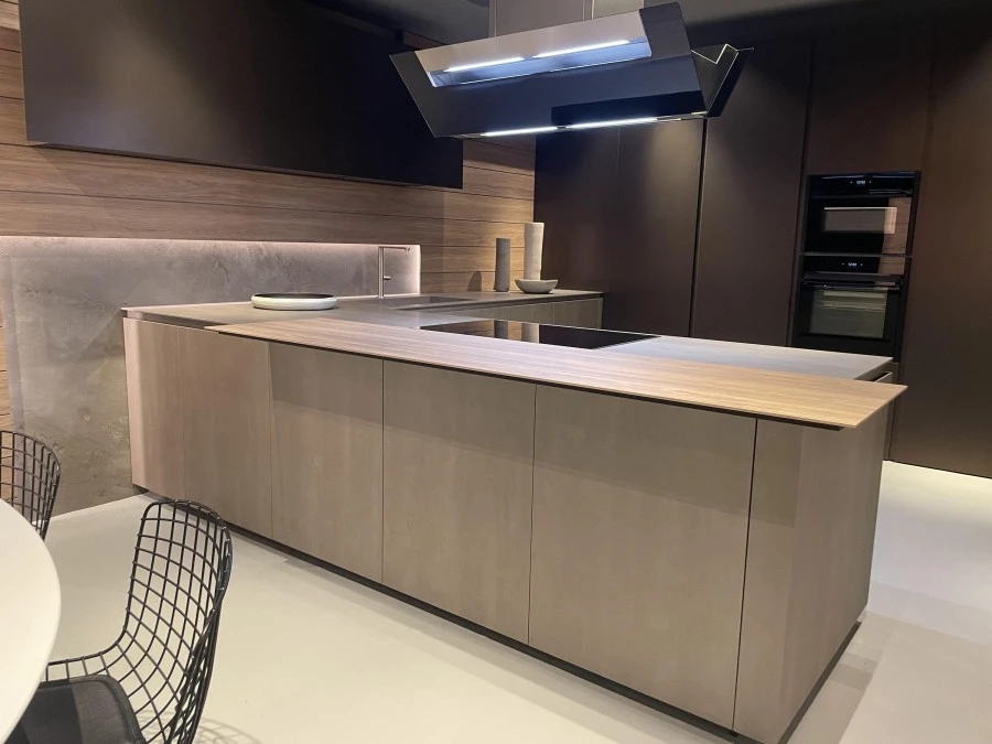 Cucina con penisola Modulnova Skill