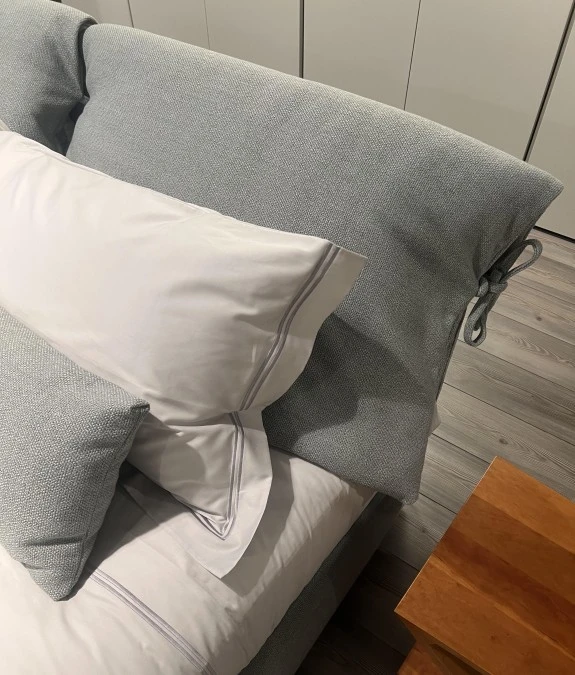 Letto matrimoniale con contenitore Flou Nathalie
