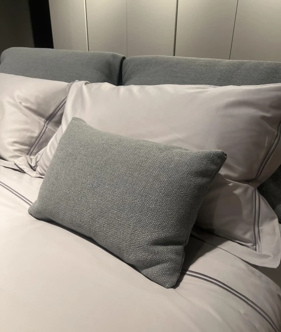 Letto matrimoniale con contenitore Flou Nathalie