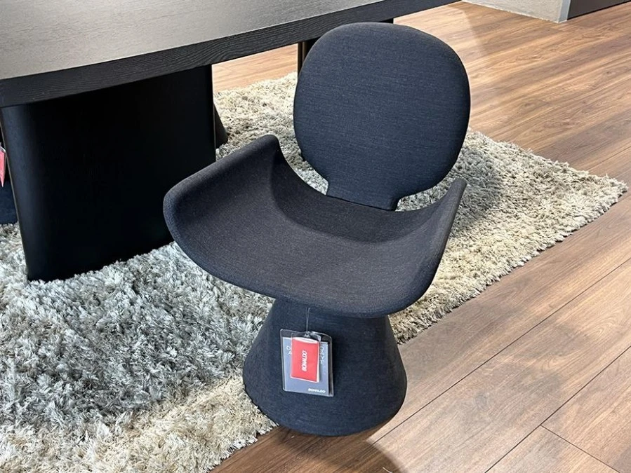 Sedia con braccioli Bonaldo YOUPI