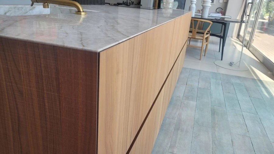 Cucina con Isola Modulnova Fly