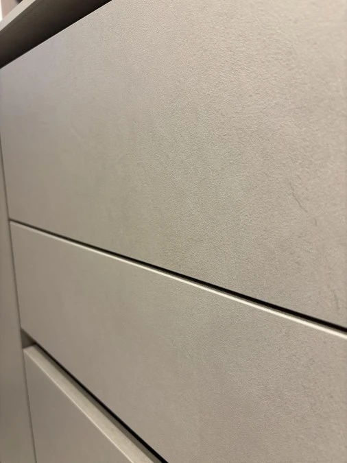 Cucina con penisola Veneta Cucine Start J Graffiata