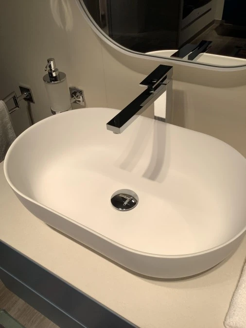 Lavabo in mineralmarmo