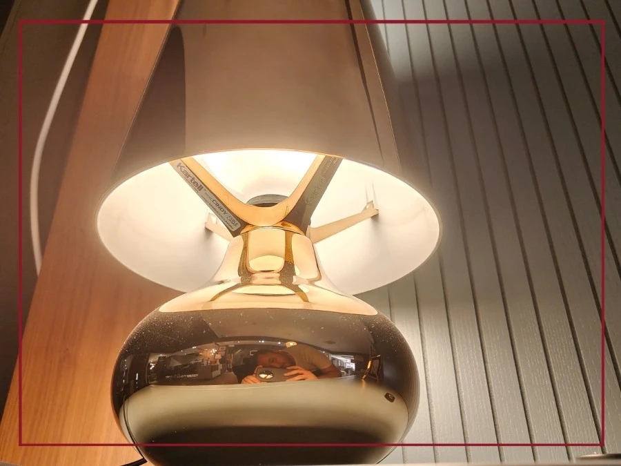 Lampada da tavolo Kartell Cindy G9100M2
