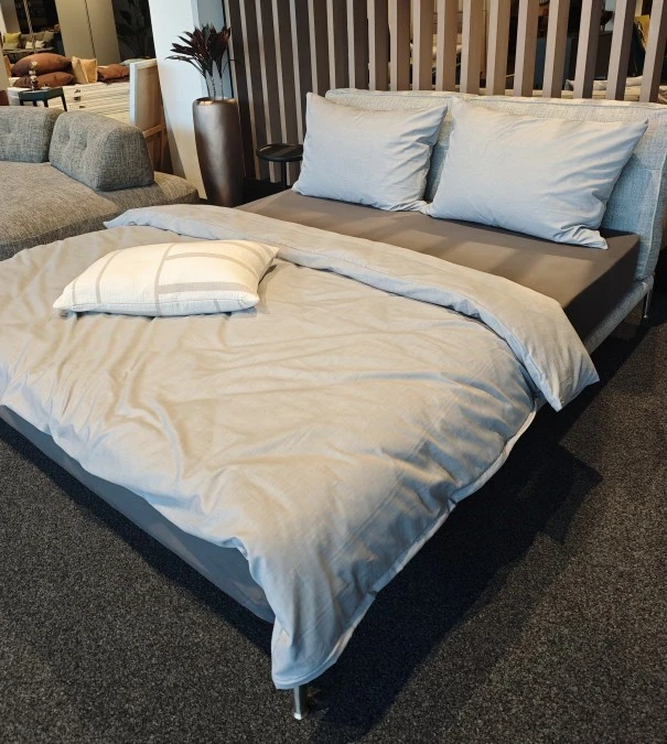 Letto matrimoniale Flexform Groundpiece