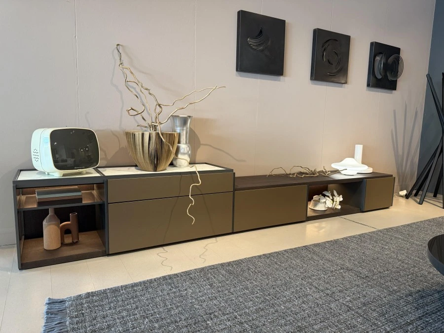 Madia Molteni&C. Logos