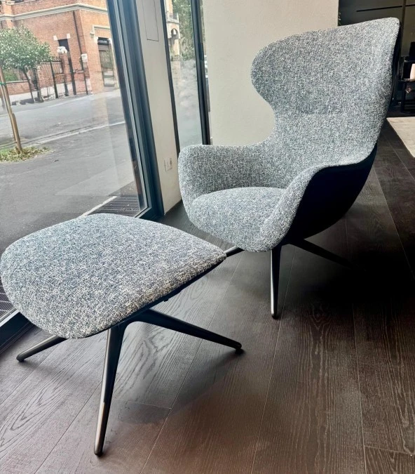 Poltrona con pouf Poliform mad joker
