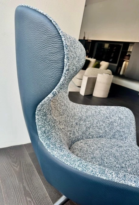 Poltrona con pouf Poliform mad joker