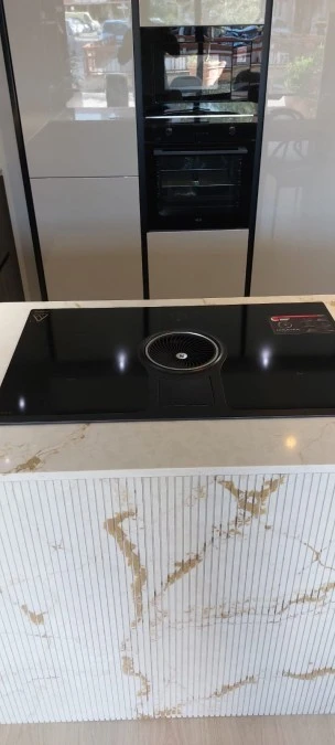 Piano cottura con cappa integrata NIKOLA TESLA