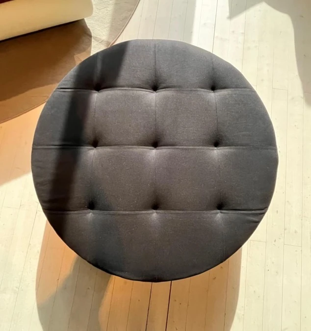 Pouf Poltrona Frau Cubo vista dall'alto