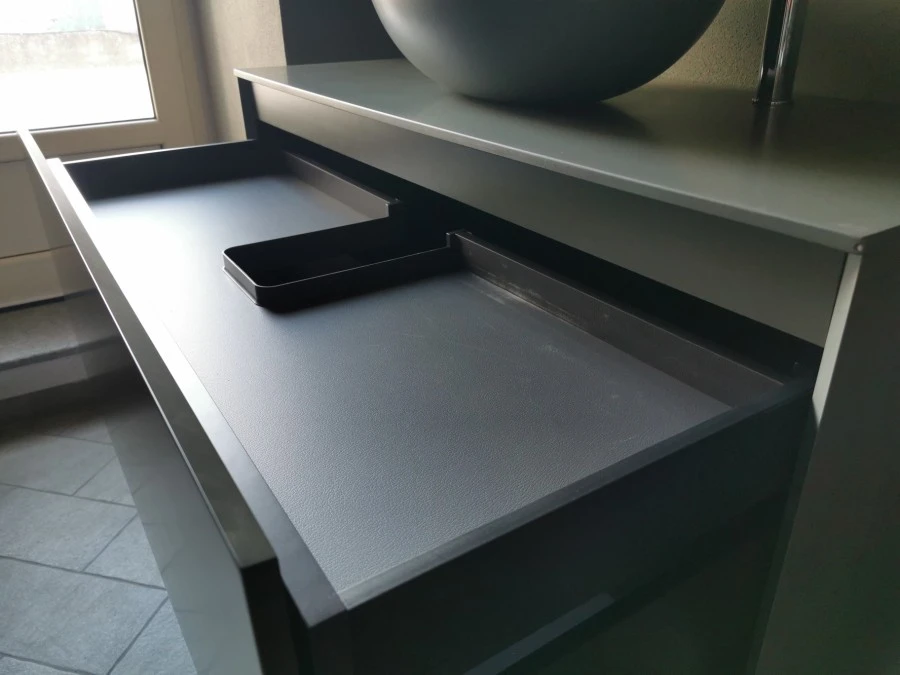 Mobile bagno R.C.R. Eurobagni AIRY EDGE laccato