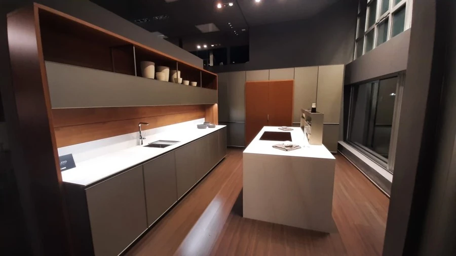 Cucina con Isola Composit BLEND