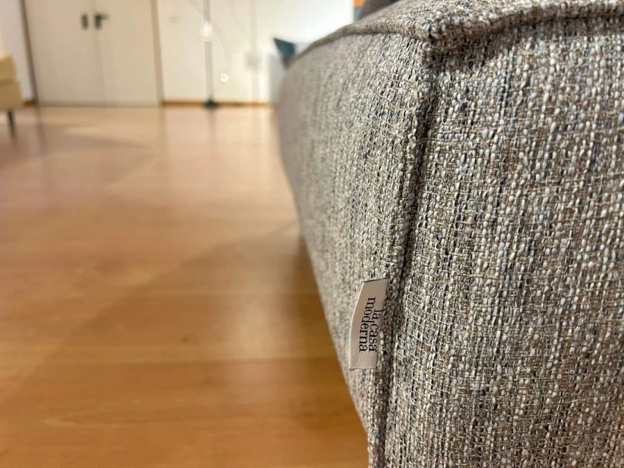 etichetta la casa moderna