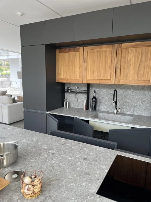 OLIVARI SRL - Armony cucine Yota e ligna