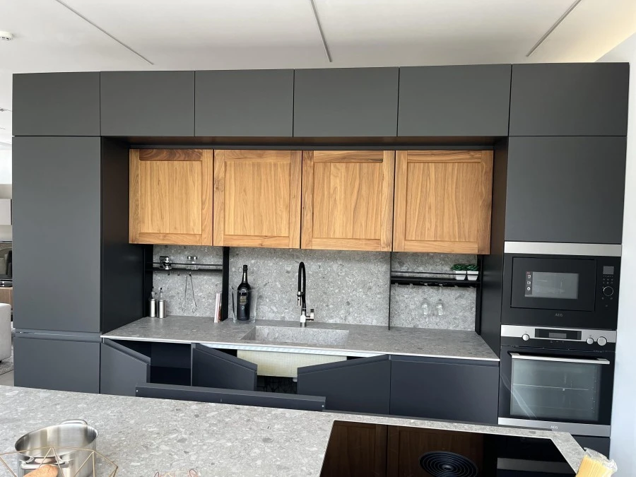 OLIVARI SRL - Armony cucine Yota e ligna