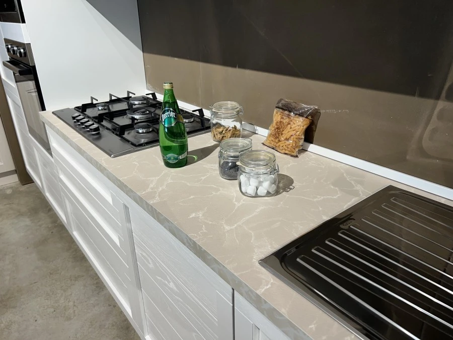 Cucina lineare Mobilturi Elsa - Pensili Rovere Miele