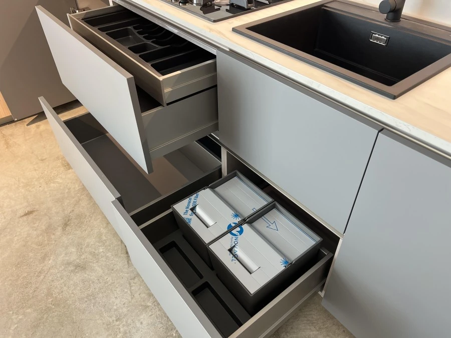 Cucina lineare Stosa Cucine Metropolis Grau opaco