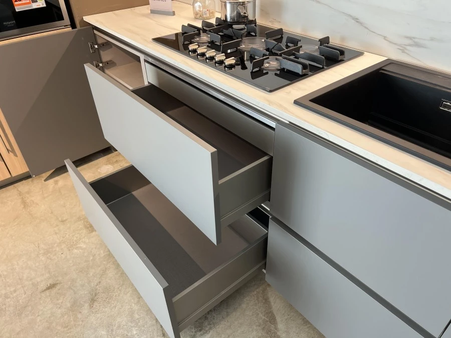 Cucina lineare Stosa Cucine Metropolis Grau opaco