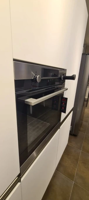 Cucina angolare Veneta Cucine START PRESA - LIKE