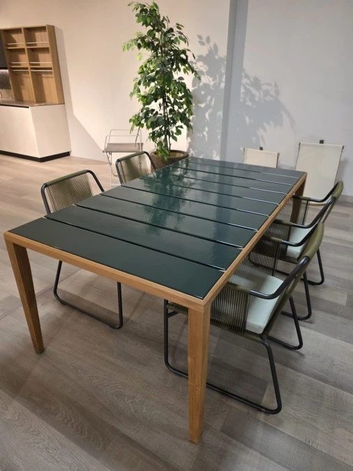 Gruppi tavoli e sedute Outdoor Roda Teka e Harp