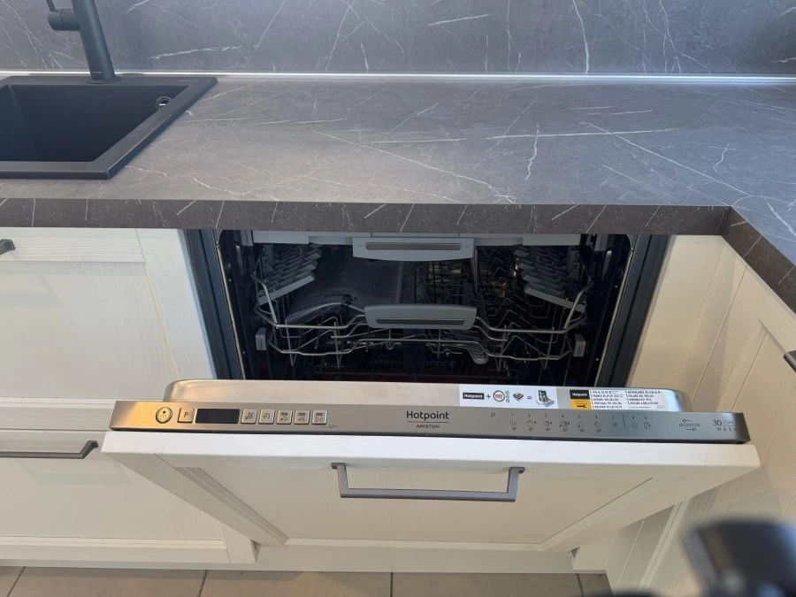 Cucina con penisola Creo Kitchens Contempo Bridge