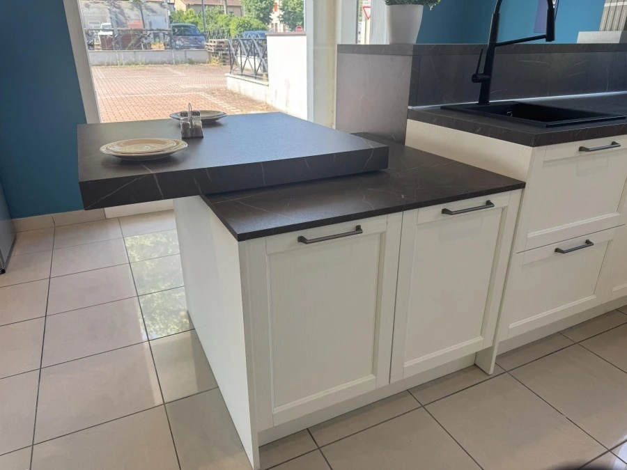 Cucina con penisola Creo Kitchens Contempo Bridge