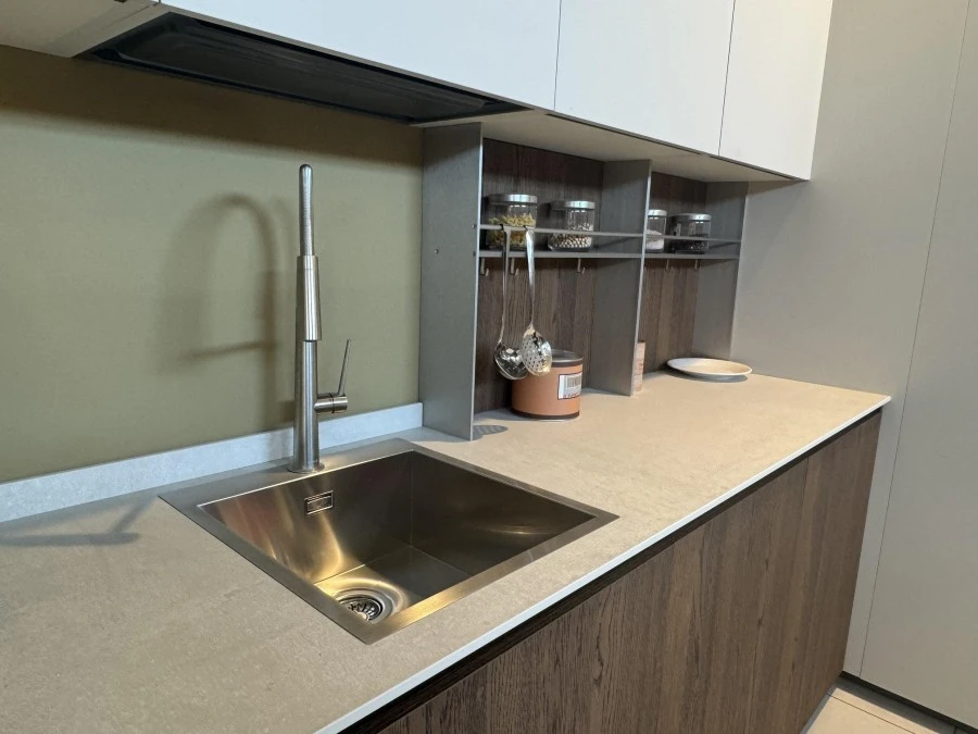 Cucina con penisola Creo Kitchens Tablet Neck Wood