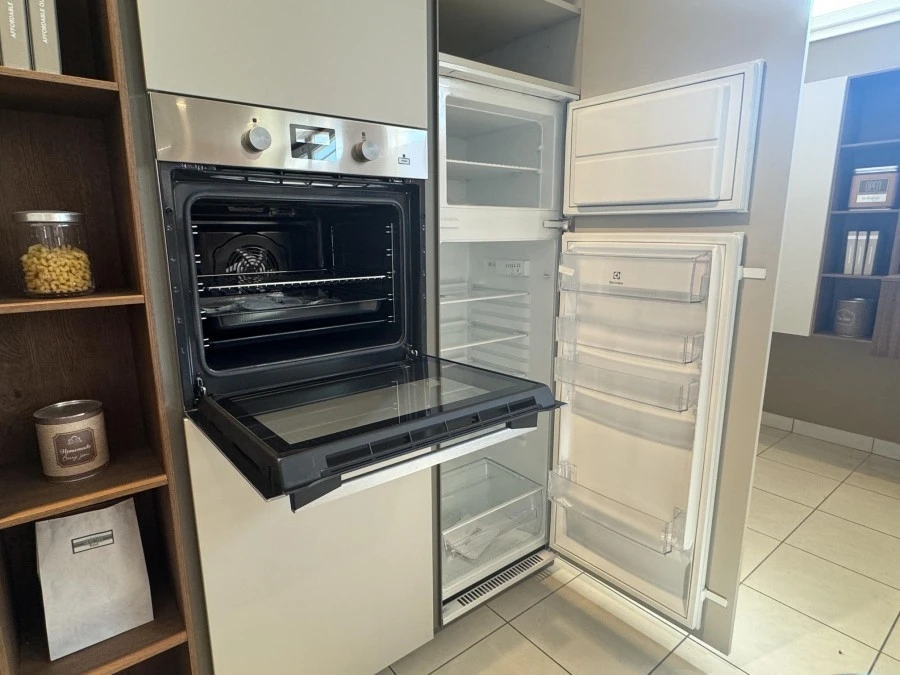 Cucina con penisola Creo Kitchens Tablet Neck Wood