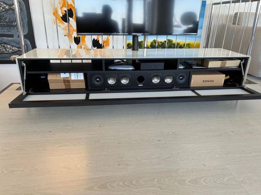 Porta TV Spectral SCALA