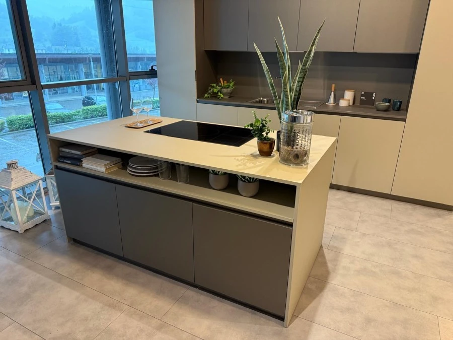 Cucina con Isola Scavolini MIRA